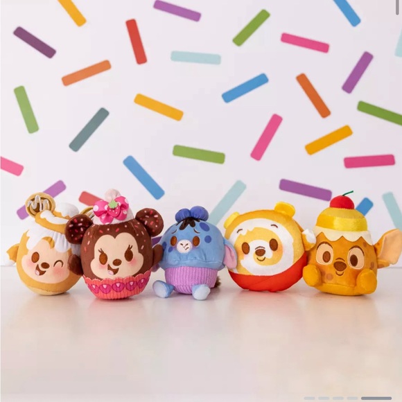 Disney Munchlings Mystery Scented Plush–Baked Treats–Micro 4 3/4'' (NWT) Sealed - Picture 5 of 8